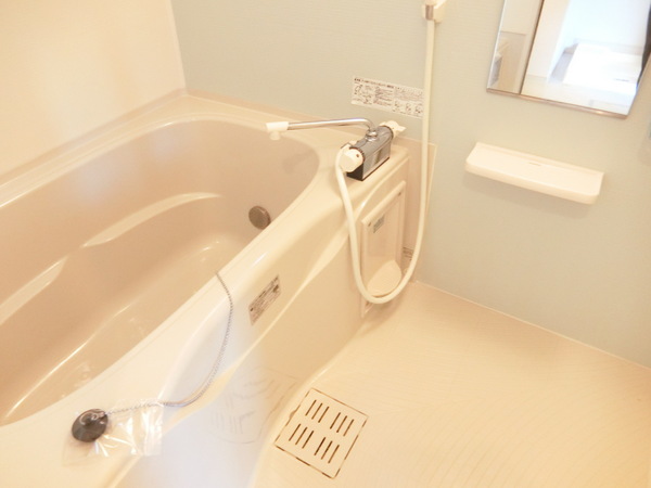 バス・シャワールーム　追い焚き機能付きです！