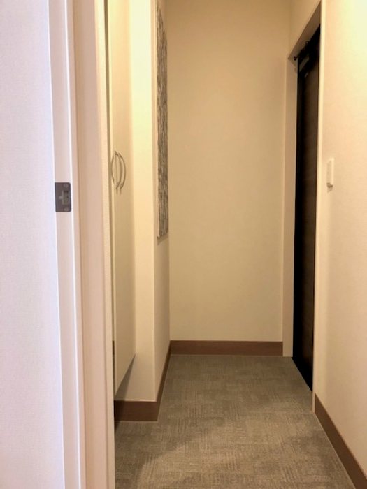 玄関　同間取り部屋参照