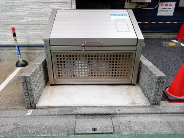 エントランス　現況を優先