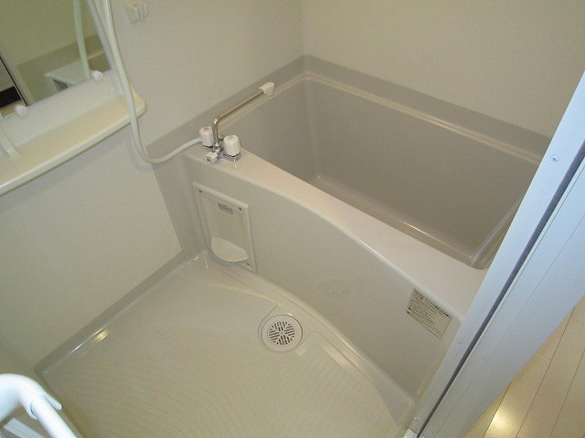 バス・シャワールーム　お風呂で日々の疲れを落としましょう