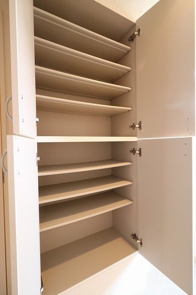 その他　玄関シューズボックスです。