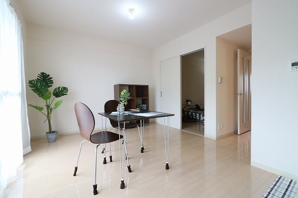 居室・リビング　約10帖のLDKです。