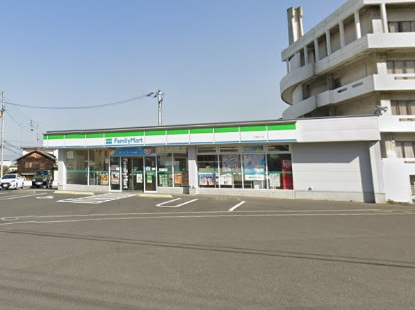 コンビニ　ファミリーマート三島宮川店（コンビニ）まで400m