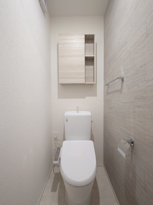 トイレ　温水洗浄暖房便座