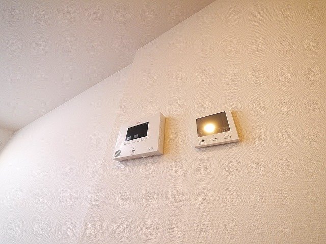 セキュリティ　人気のモニターホン完備です