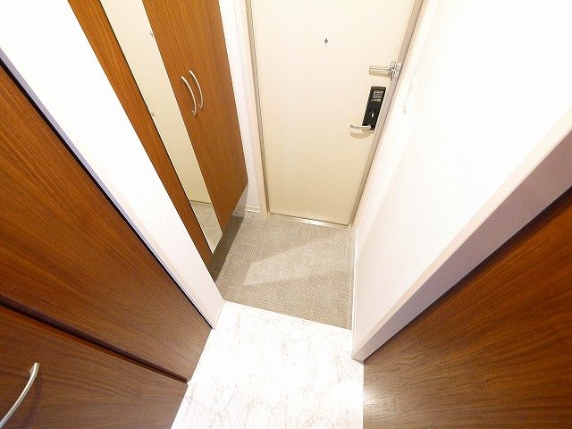 玄関　明るい玄関です
