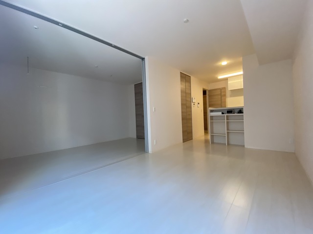 居室・リビング　間取り反転タイプ