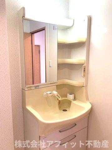 洗面設備　洗髪洗面化粧台※イメージです