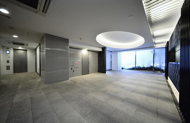 エントランス　エントランス