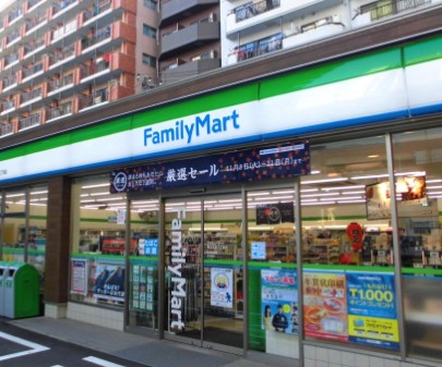 コンビニ　ファミリーマート 西五反田六丁目店（コンビニ）まで106m