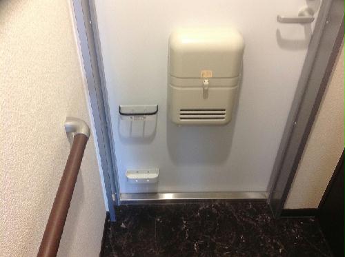 玄関　同じタイプの物件写真です。