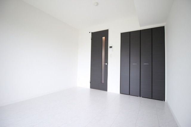 その他部屋・スペース　エアコン・室内物干し完備