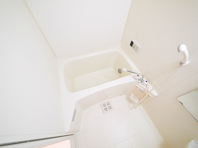 バス・シャワールーム　日々の疲れを癒すお風呂付です