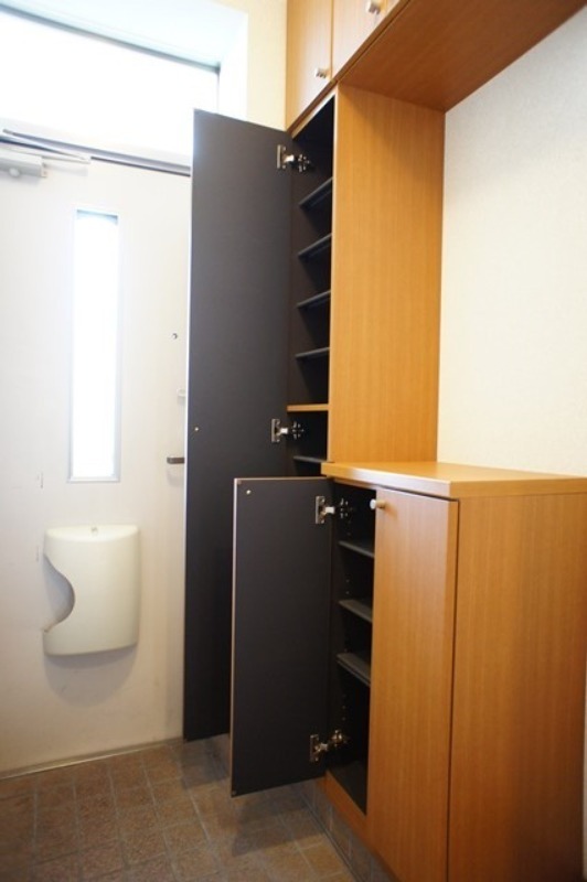 収納　図面と現状に相違がある場合には現状を優先