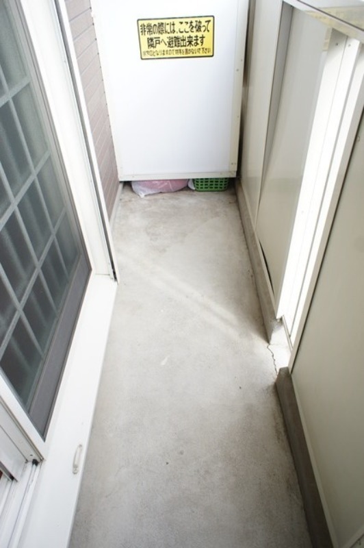 バルコニー　図面と現状に相違がある場合には現状を優先