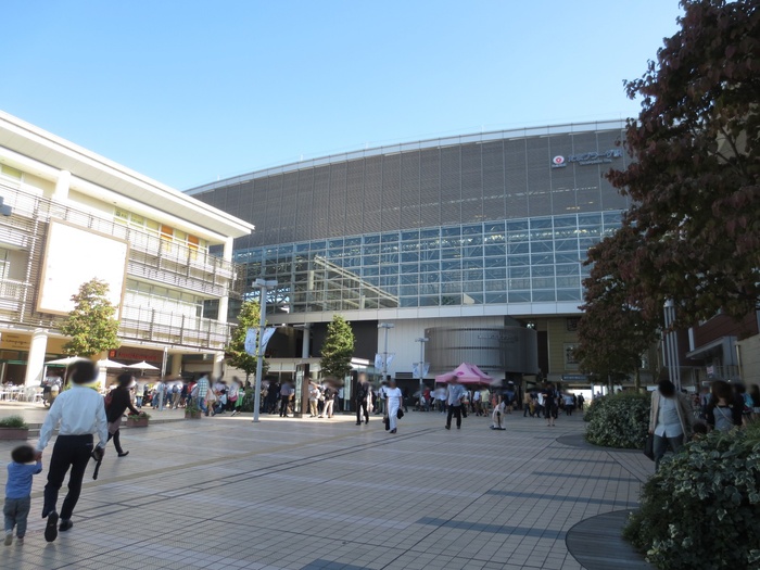 ショッピングセンター　たまプラーザテラスゲートプラザ（ショッピングセンター）まで894m