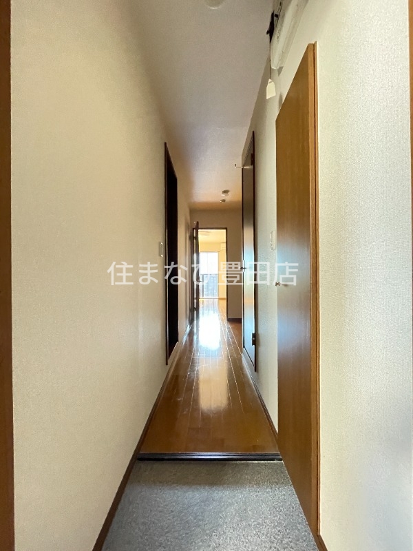 玄関　別部屋写真