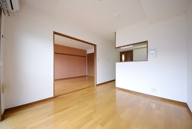 居室・リビング　★ＬＤＫ９帖★