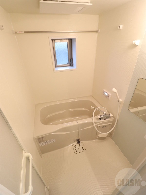 バス・シャワールーム　浴室乾燥機能付き