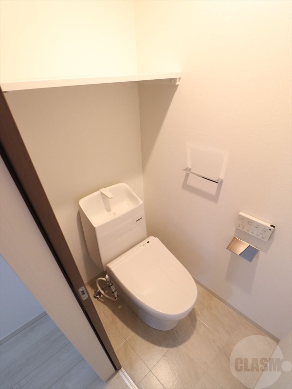 トイレ　温水洗浄便座