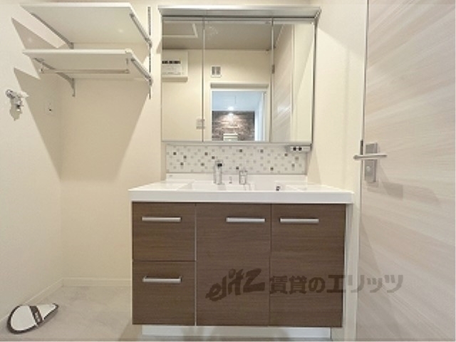 洗面設備　独立洗面台