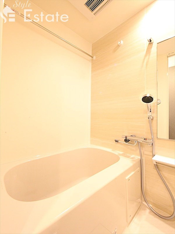 バス・シャワールーム　バスルーム