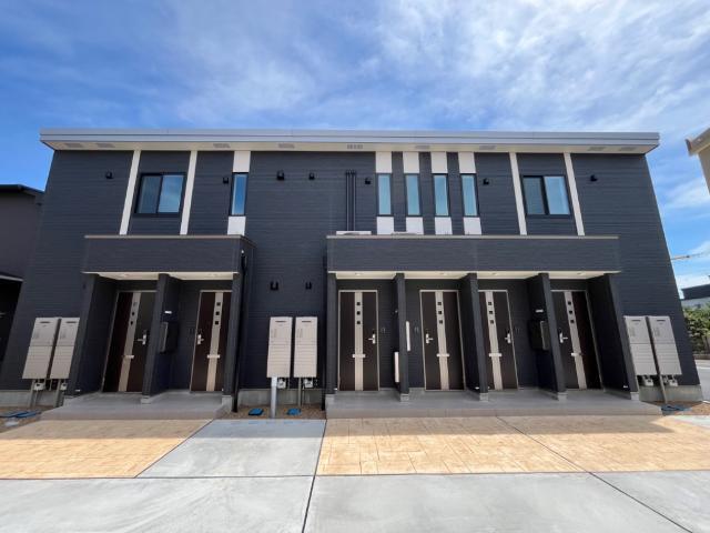 エントランス　外観写真（昼）