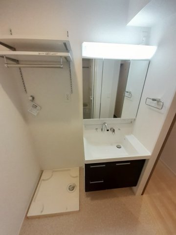 洗面設備　脱衣スペースもあります