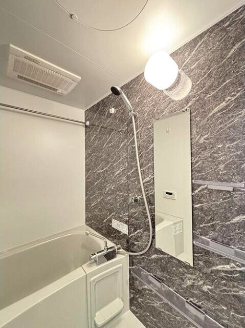 玄関　エアコン完備