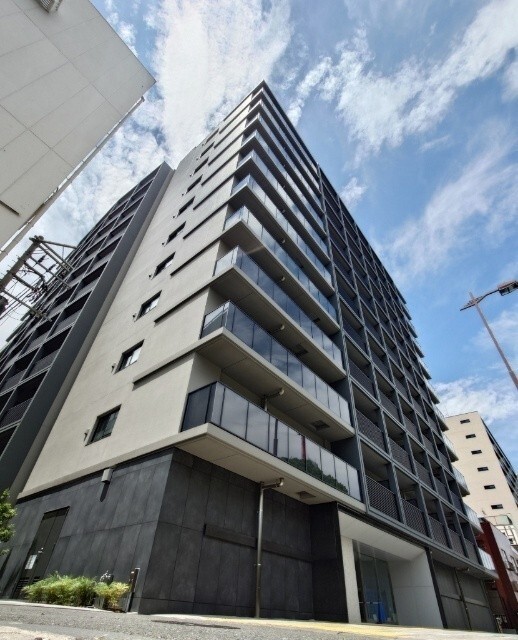 建物外観　オートロック完備