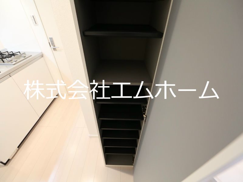 玄関　玄関　シューズボックス付（収納充実してます）同仕様写真