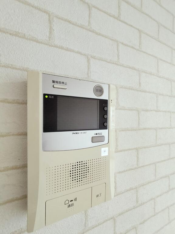 セキュリティ　来客の顔が見えて安心！TVモニターホン付きです♪