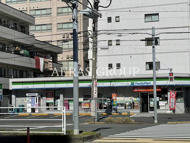 コンビニ　ファミリーマート江戸川球場店（コンビニ）まで218m