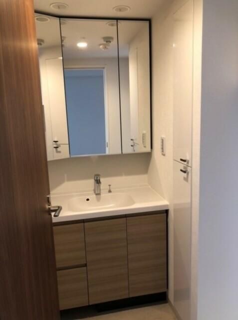 洗面設備　広い洗面スペース