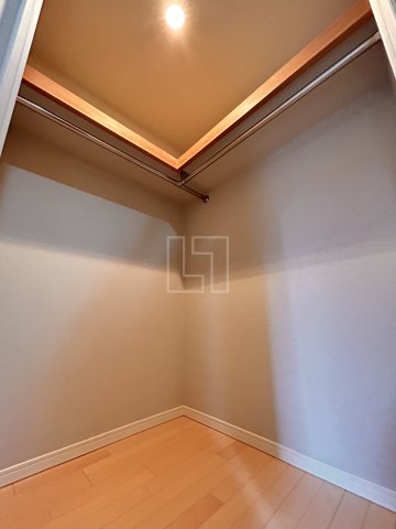 収納　パークキューブ北浜　ウォークインクローゼット