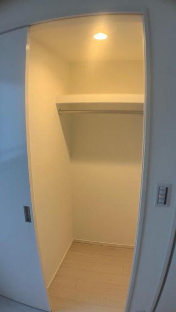 収納　ウォークインクローゼット　納戸６．０帖