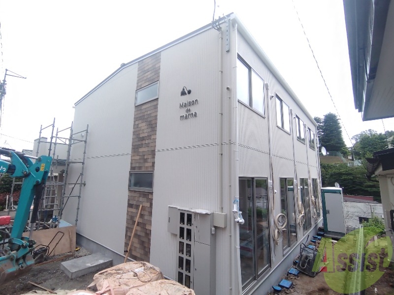 居室・リビング　画像は建設中の物です。８月下旬完成予定のお部屋です。