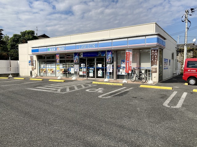 コンビニ　ローソン　横手４丁目店（コンビニ）まで500m
