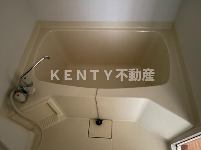 バス・シャワールーム　落ち着いた空間のお風呂です