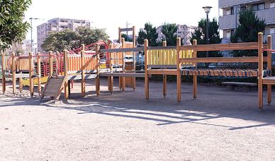 公園　下連雀鷹の子児童公園（公園）まで956m