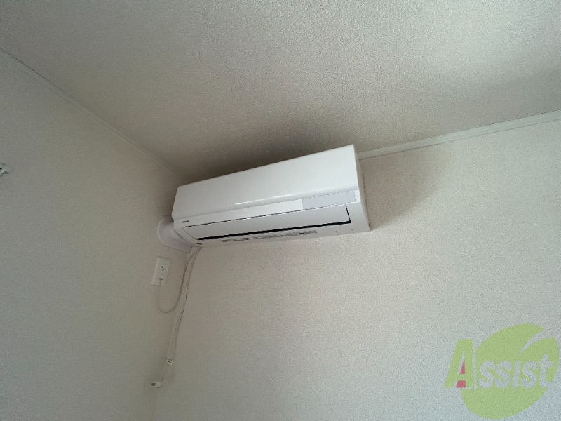 その他設備　エアコンがあり、夏の厳しい暑さや冬の寒さ対策に役立ちます。
