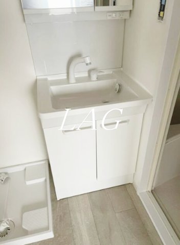 洗面設備　独立洗面台です。