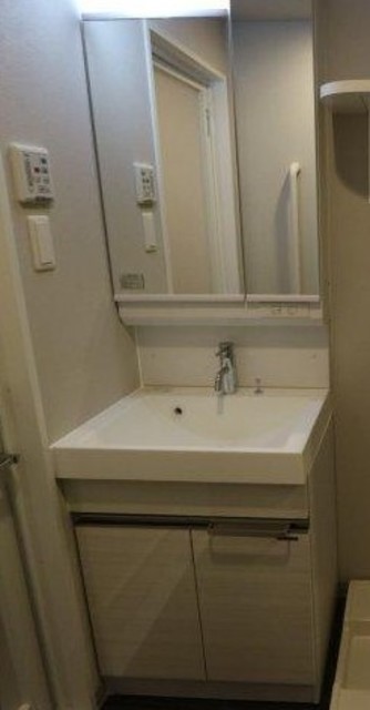 洗面設備　独立洗面台