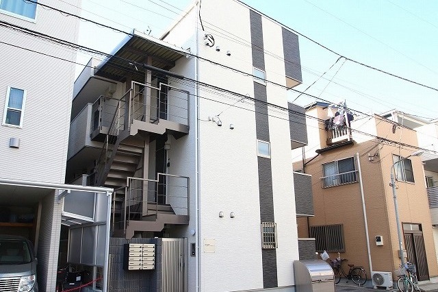 建物外観　２０１７年築