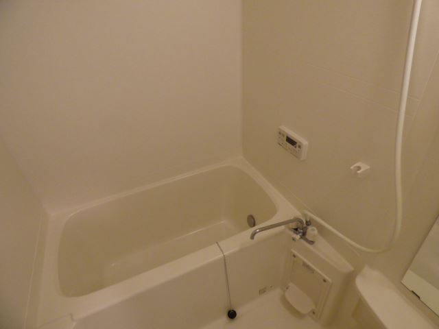 バス・シャワールーム　追い焚き付きです