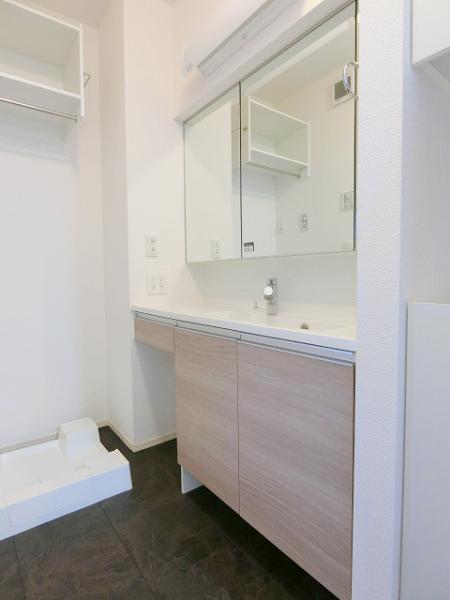 洗面設備　写真は別のお部屋のイメージです　現況優先