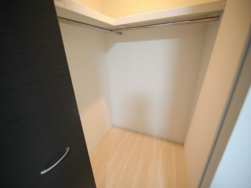 収納　ウォークインクローゼット付（収納充実してます）