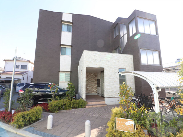 建物外観　お洒落な外観です