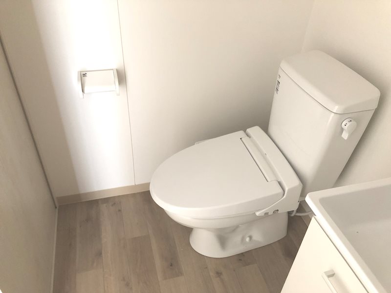 トイレ　※別の部屋の写真です。