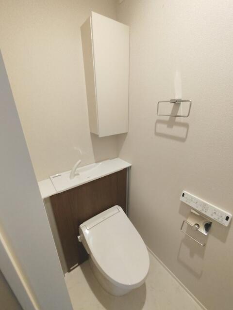 トイレ　清潔感のあるトイレです
